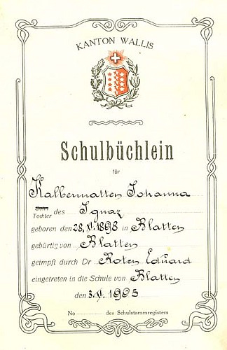 Zeugnisbüchlein für die Primarschule von Johanna Kalbermatten, Jahrgang 1898, Blatten (nach der Heirat Johanna Ebener-Kalbermatten). Schenkung Philipp Kalbermatten, Blatten.