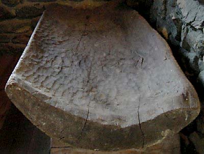 Holztrog, Fleischmuälta, aus einem einzigen Holzstamm gehauen, 185 cm lang, 70 cm breit, Geschenk Jakob Bellwald Kippel 2006.