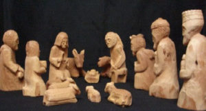 Rosi Catanese: Krippenfiguren, Holz, geschnitzt, 1988, Depositum Walliser Heimatwerk, 2003.